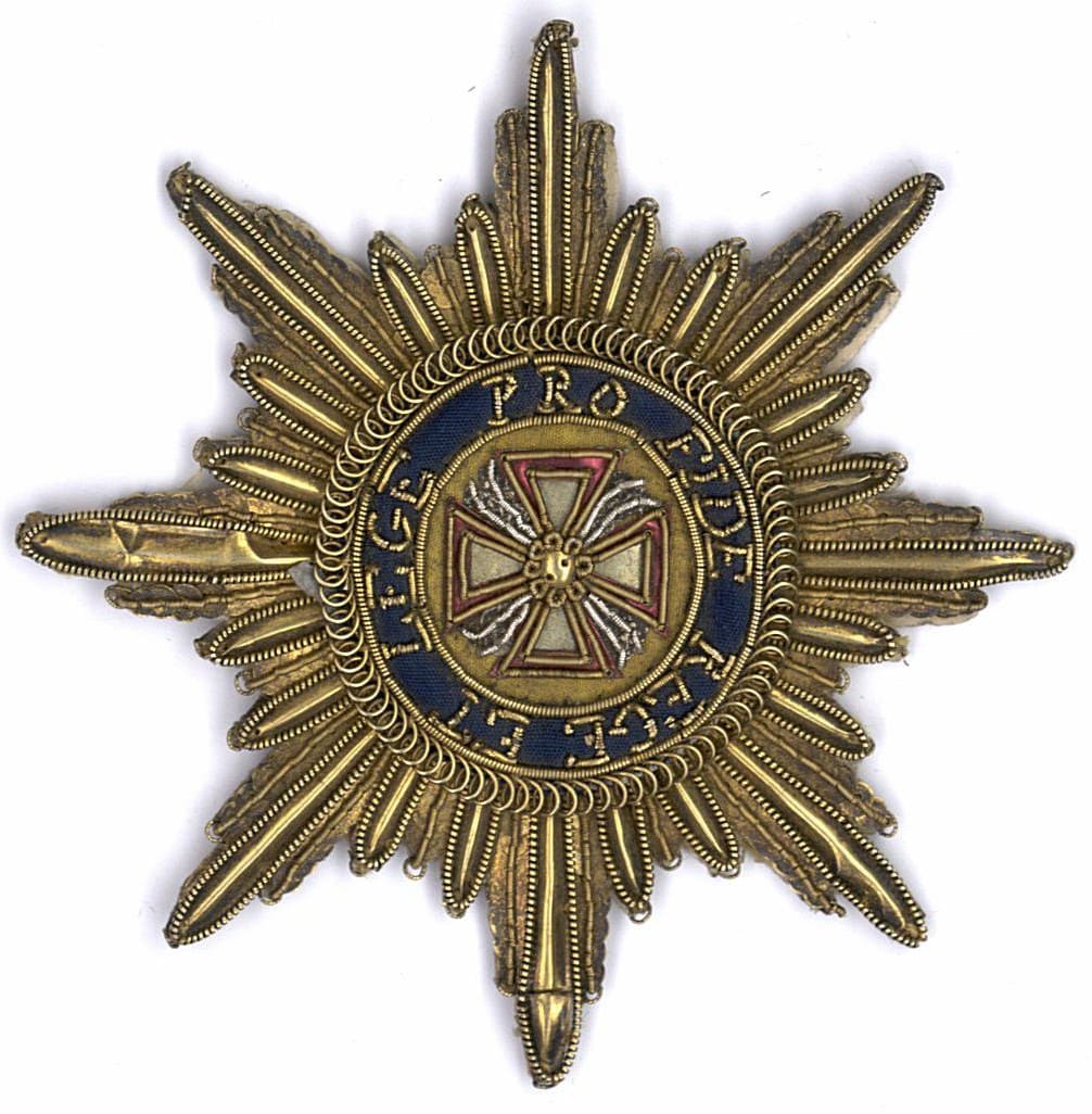 Embroidered breast star of White Eagle from the collection of Hermitage.jpg