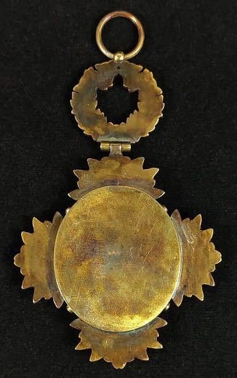 Fake 1st class   Order of the Precious Crown.jpg