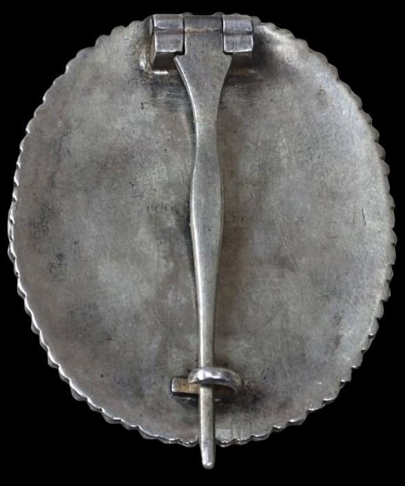 Fake  Army War College Graduation Badge.jpg