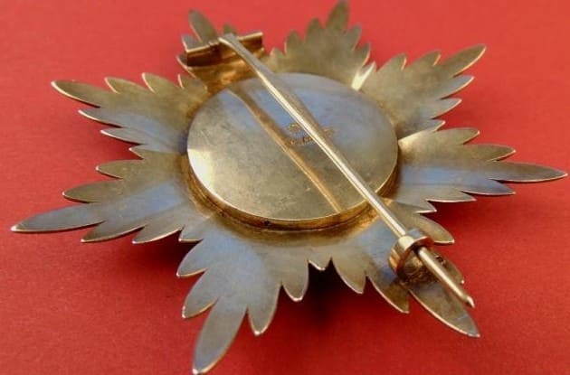 Fake  breast star  of St.Stanislaus Orders  for Non-Christians.jpg