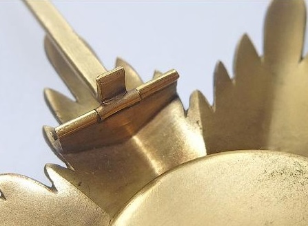 fake  Eduard  breast star in bronze.jpg