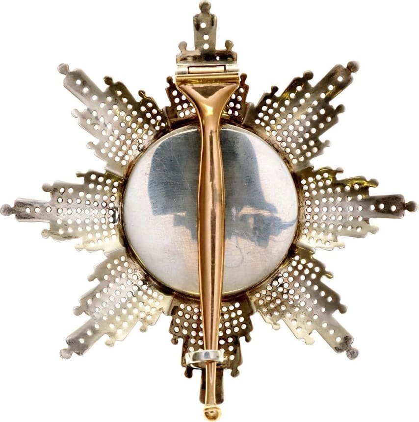 Fake Hannover  Order of Saint George breast star.jpg