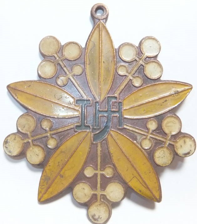 Fake Kirin Medal.jpg