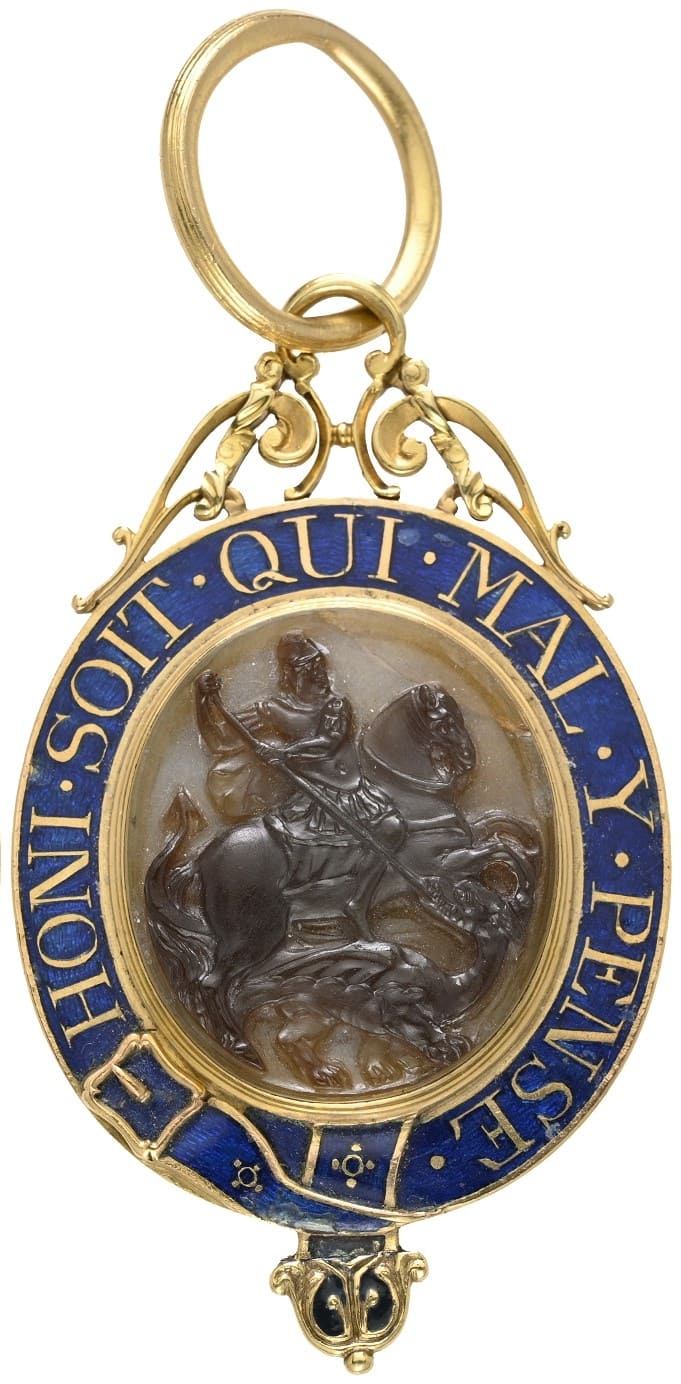 Fake  Medallion of Royal Hanoverian Order of St. George combined with the Most Noble Order of the Garter.jpg