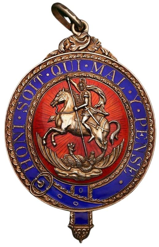 Fake Medallion  with Imperial  Russian Order of Saint Catherine.jpg