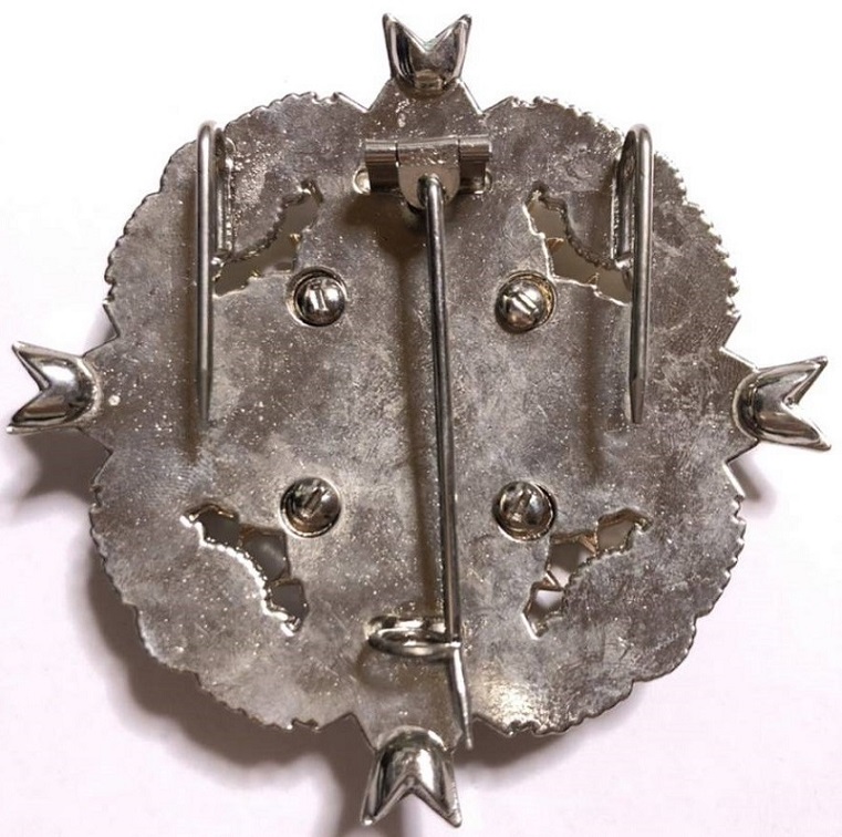 Fake of the Order of the  Chrysanthemum.jpg