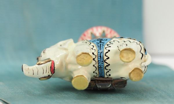 Fake  Order of the_ Elephant.jpg
