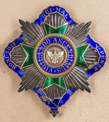 Fake Saxe-Weimar Order of the White Falcon Breast Star.jpg