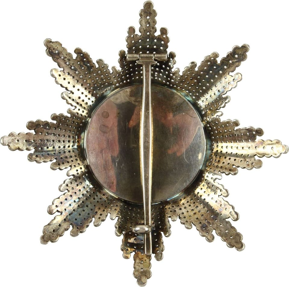 Fake  Saxon Order  of the Rue Crown made by Rothe.jpg