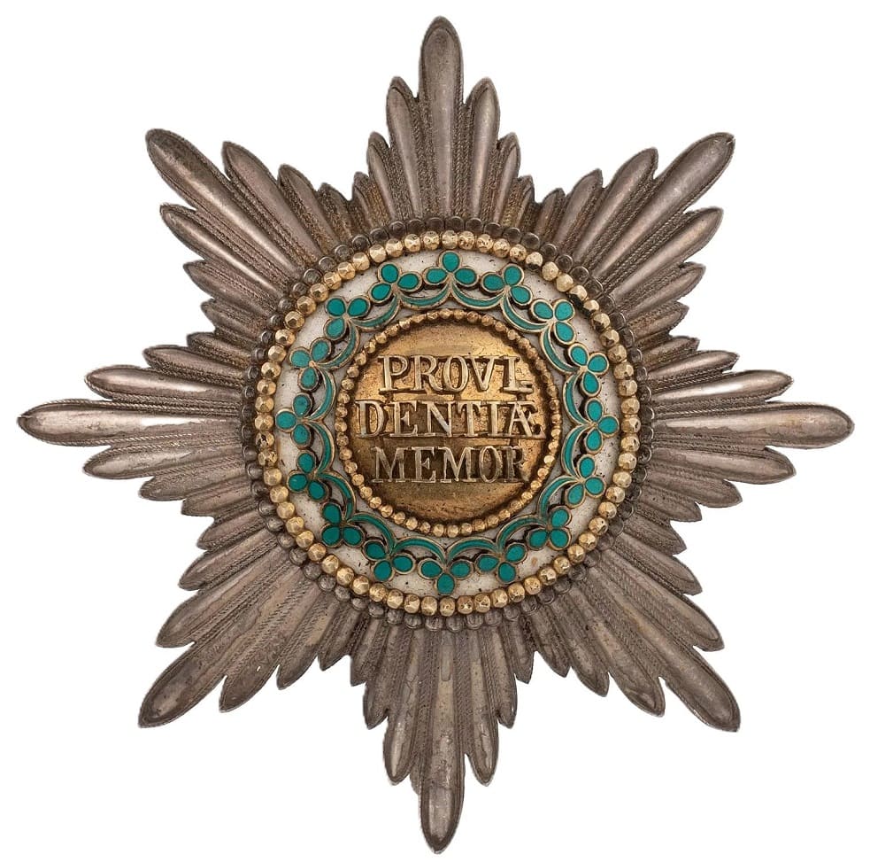 Fake Saxon Order of the Rue Crown made by  Rothe.jpg