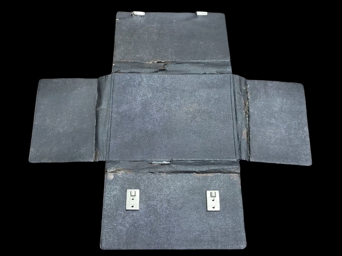 Field  case for japanese medal bar.jpg