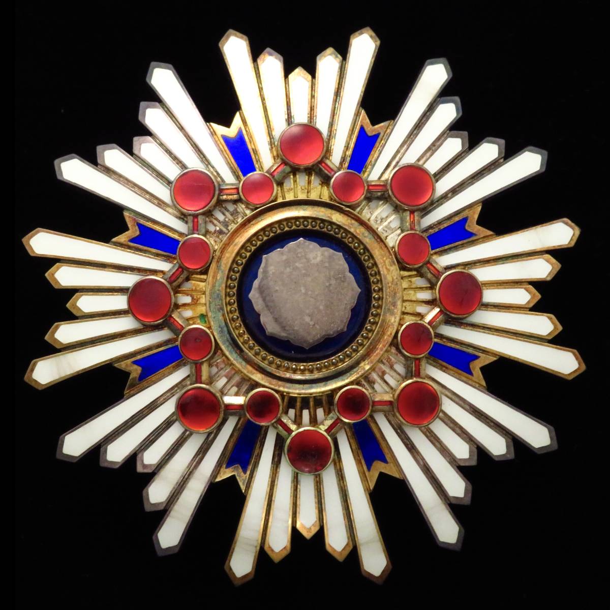 field  case for the 2nd class Sacred Treasure order.jpg