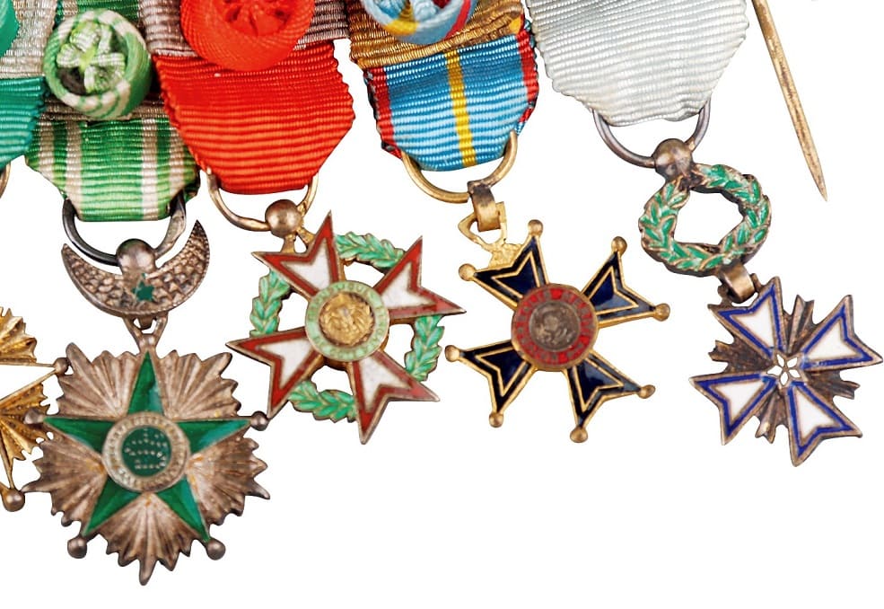 French-made Chain of Miniatures with Striped Tiger, Brilliant Star  and Precious Tripod Orders.jpg