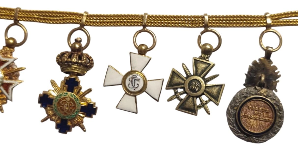 French-made chain with miniatures with Saint George  order.jpg