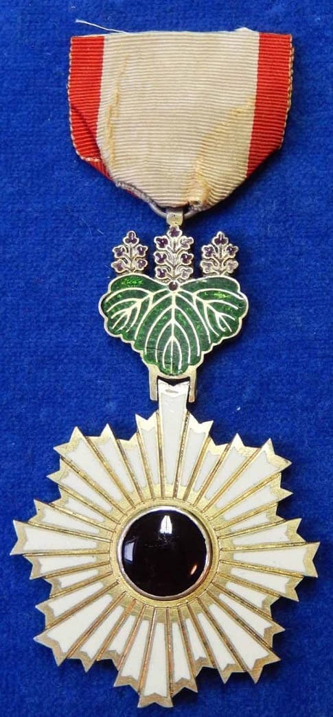 French-made  Rising Sun order 4th class.jpg
