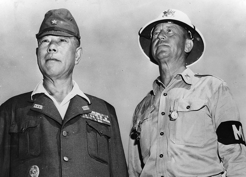 General Tomoyuki Yamashita with shoukan badge -.jpg
