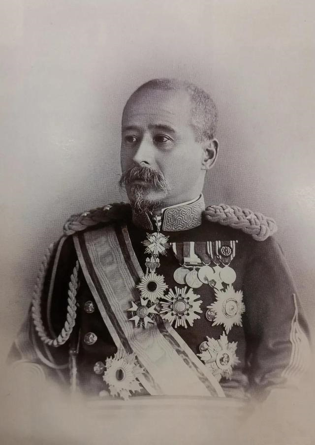 兒玉源太郎 Gentaro_Kodama_portrait.jpg