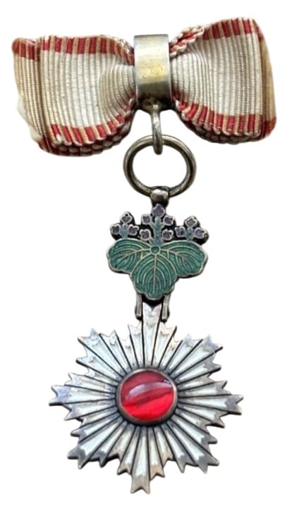 German-made Miniature of Rising Sun order.jpg