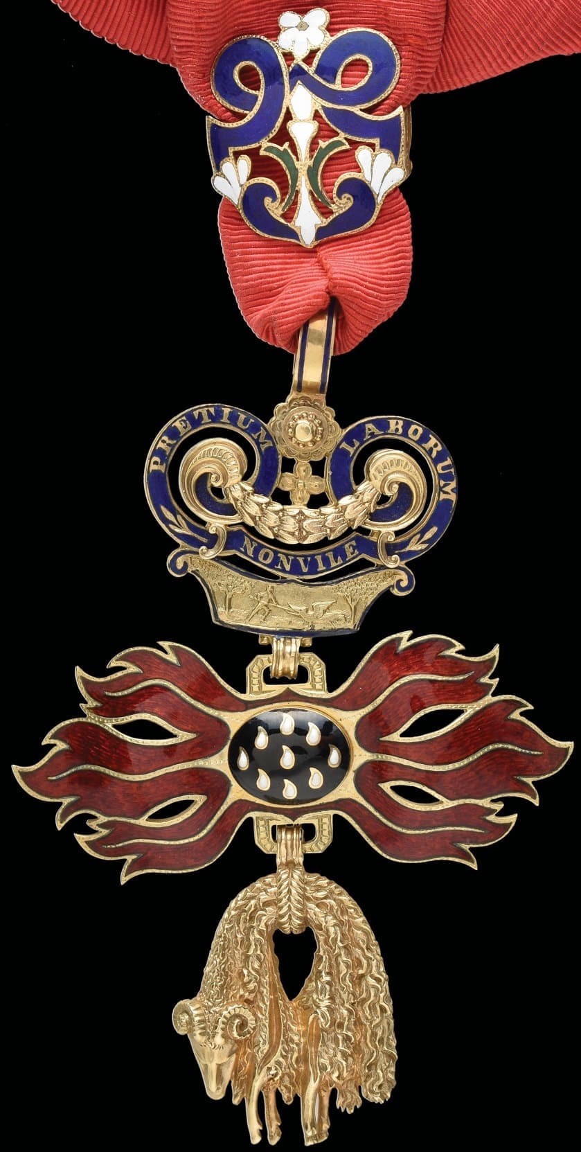 Golden Fleece Order made by Rothe, Wien.jpg