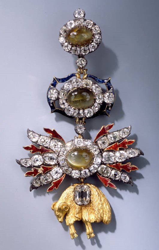 Golden Fleece with Cat Eyes.jpg