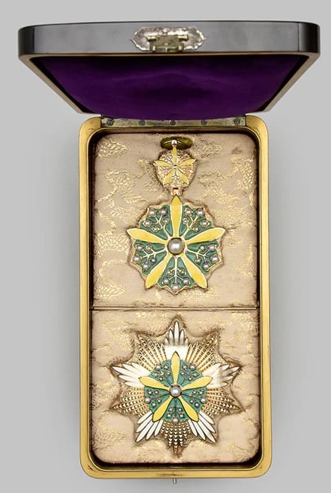 Grand Cordon of the Orchid Blossom made  by Osaka Mint.jpg
