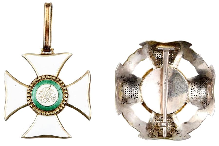 Grand Cross  Fake Military Order of Maria Theresa made by Rothe, Wien.jpg