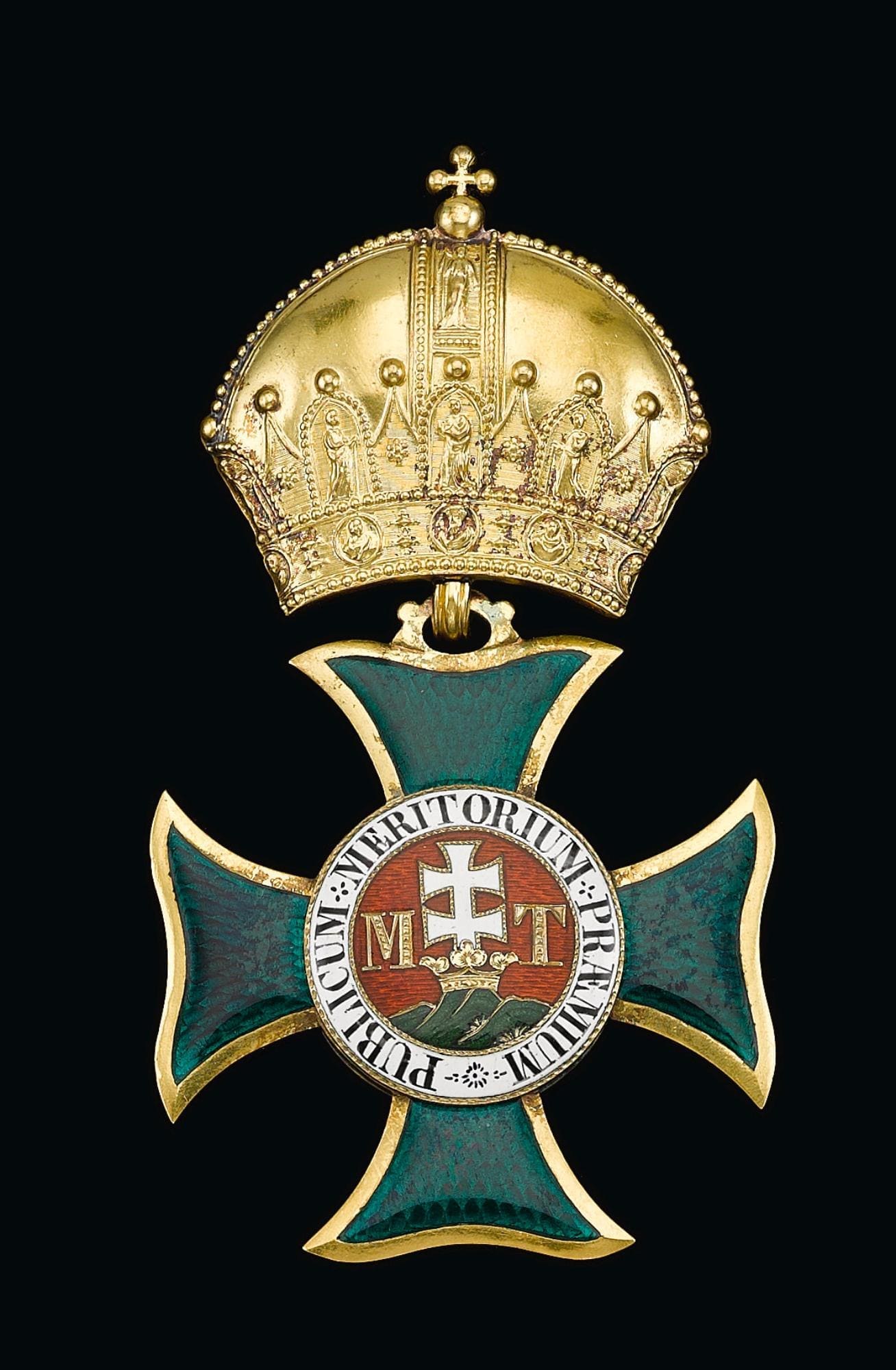 Grand cross of  the Royal Hungarian order of Saint Stephen.jpg