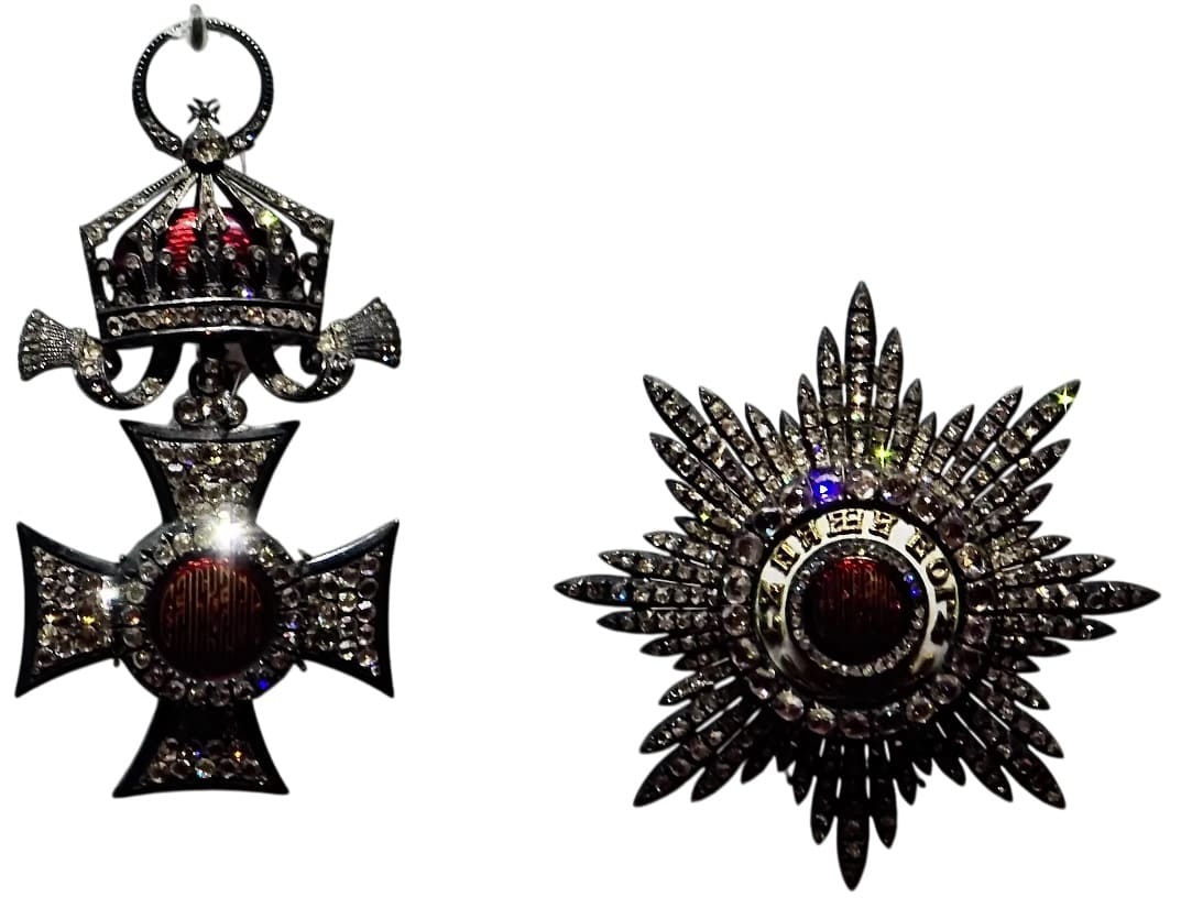 Grand cross  Велик кръст на ордена.jpg