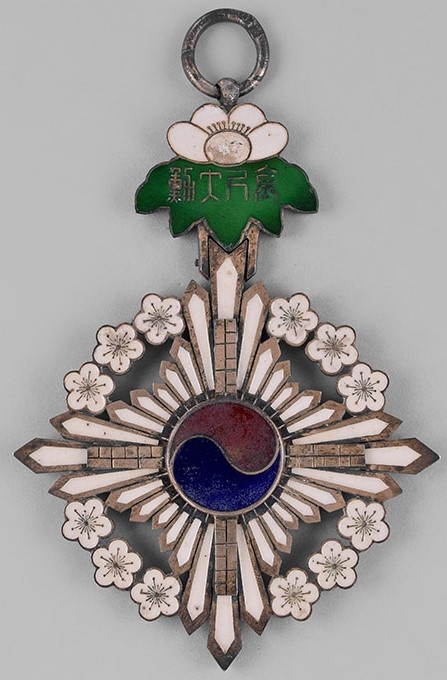 Grand Order of the Golden Ruler -.jpg