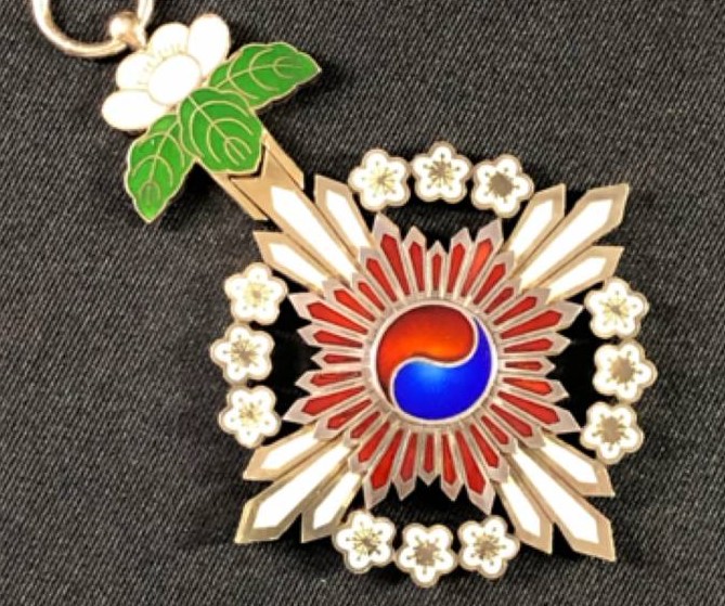 Grand Order of the Plum Blossoms.jpg