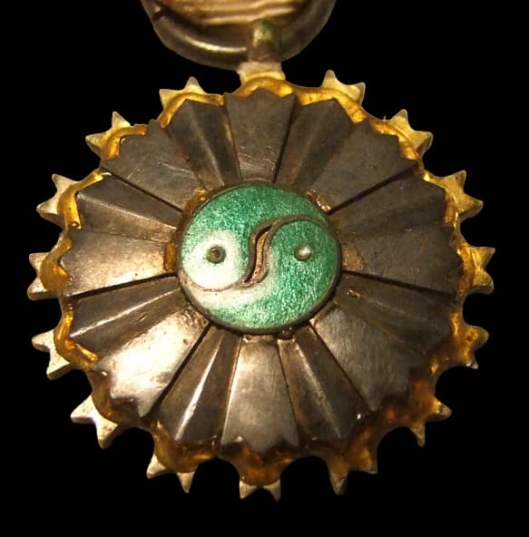Great Victory Celebration Commemorative Medal.jpg