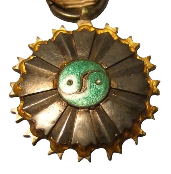 Great Victory Celebration Commemorative Medal.jpg