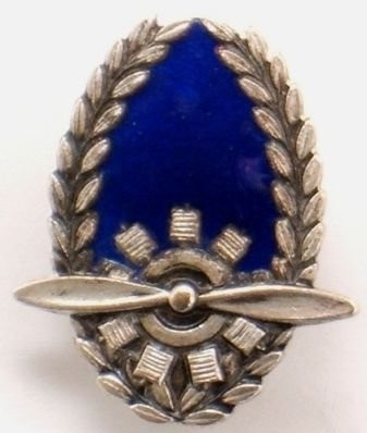 Greater Japan Aviation Association Special Meritorious Member's Badge.jpg