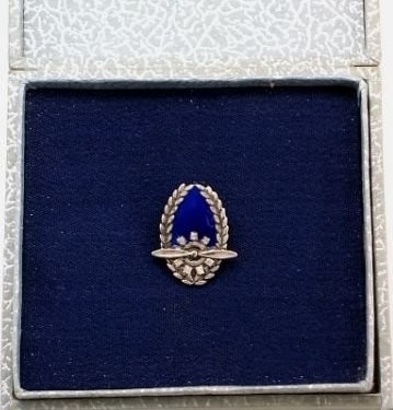 Greater Japan Aviation Association  Special Meritorious Member's Badge.jpg