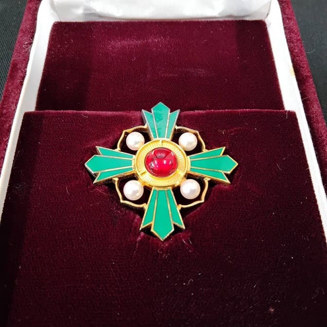Green  Cross Traffic Safety Honor Badge  made by Mint.jpg