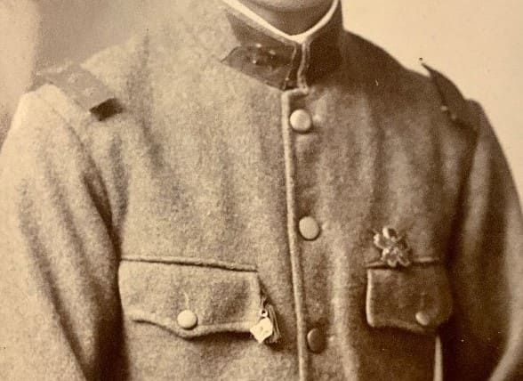 Guards superior  private with Army Marksmanship Badge.jpg