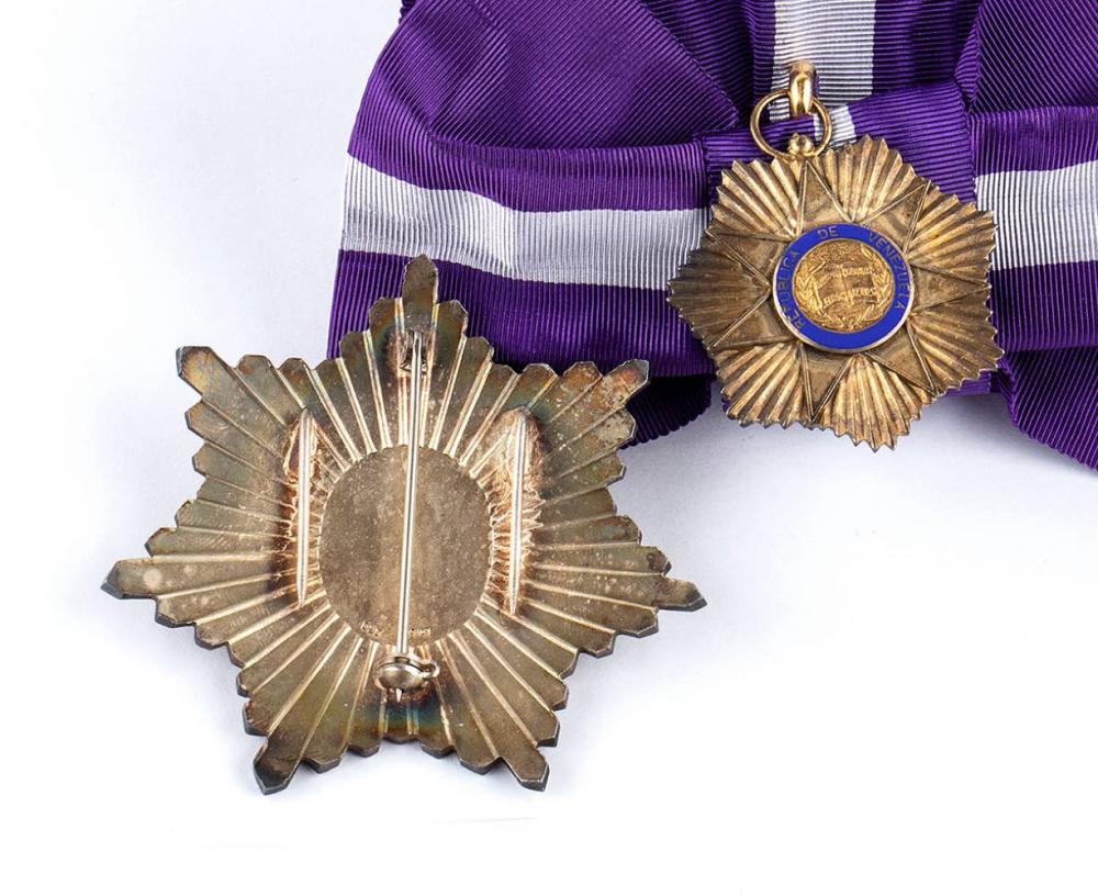 H18800-L254267072.jpg