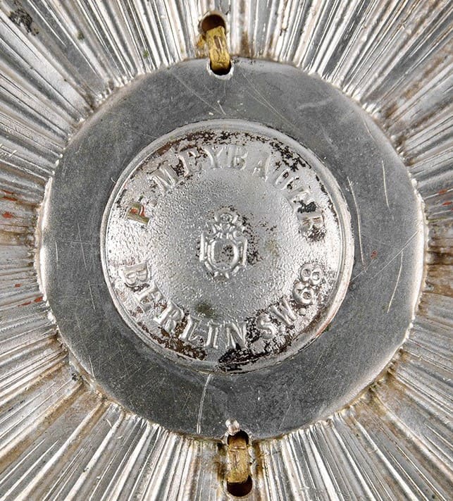 Hannover Order of Saint George Breast Star made by  Paul Meybauer, Berlin.jpg