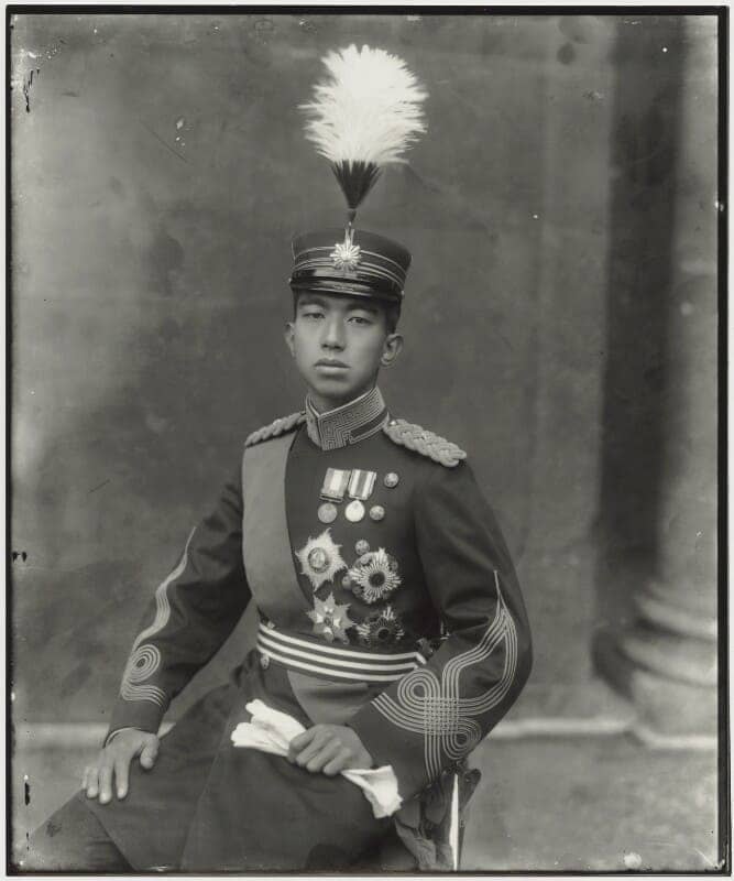 Hirohito in London.jpg