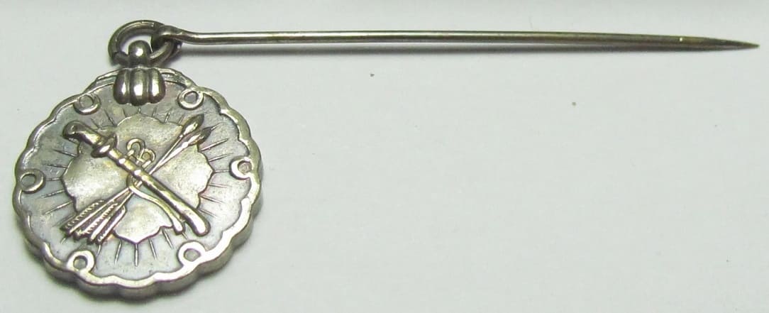 Hokkaido Prefecture Martial Arts  Association Badge 北海道尙武會徽章.jpg