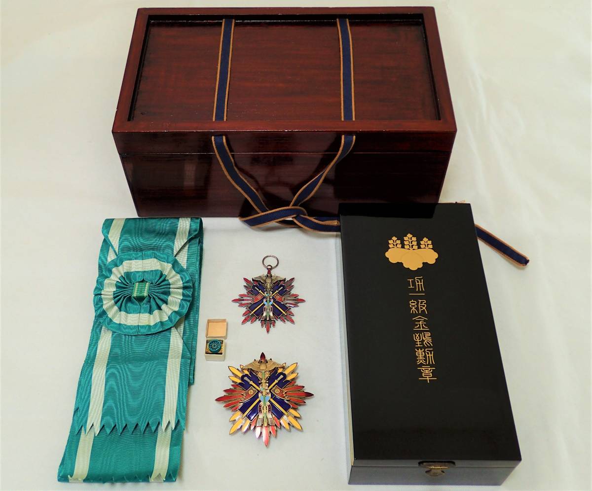 i-img1200x996-1586585154ax6s8s5419.jpg