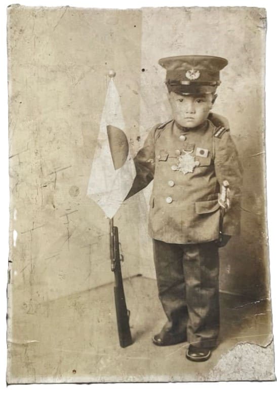 Imperial Guards Sergeant with Golden Kite order.jpg