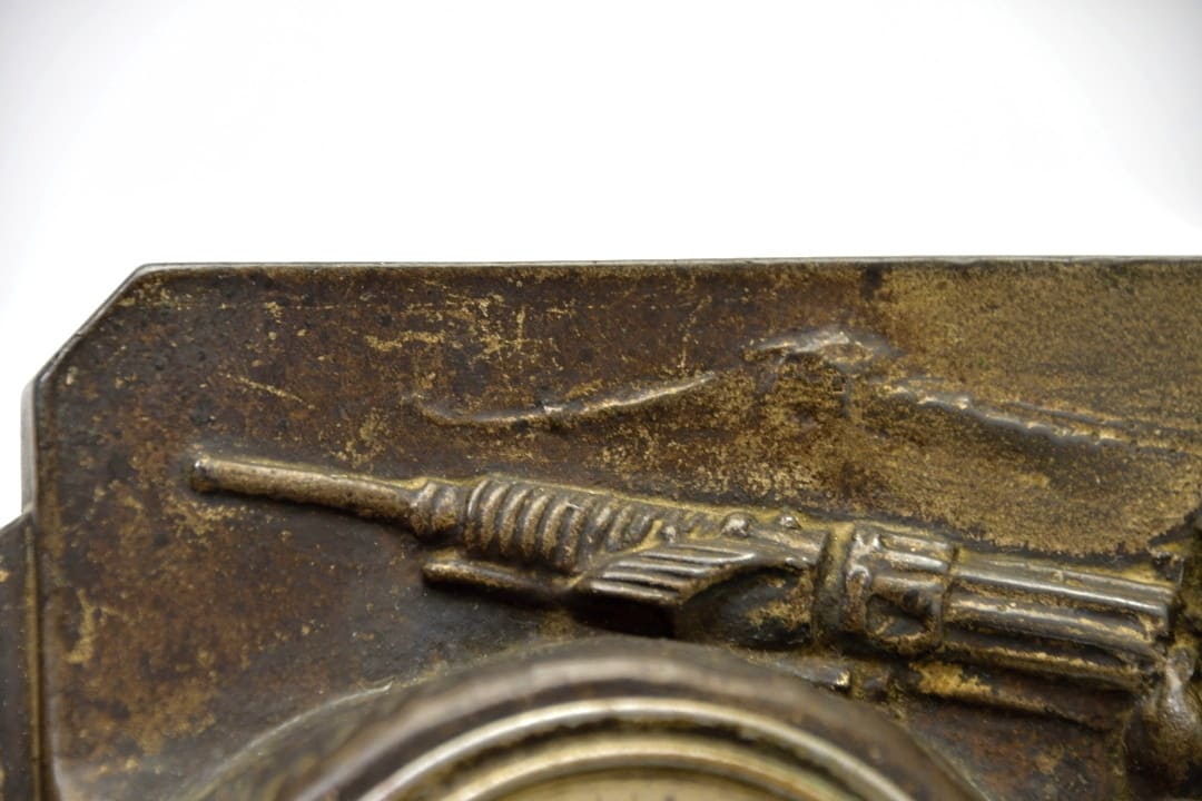 Imperial  Japan Army  Machine Gunner Table Clock.jpg