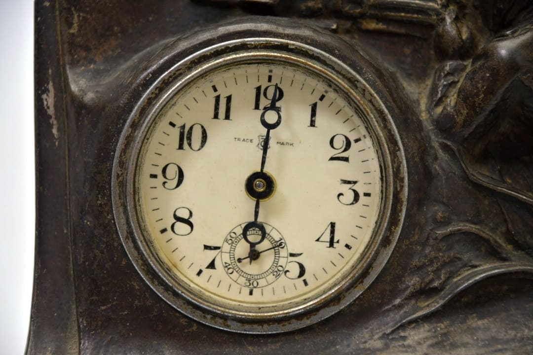 Imperial  Japan  Army Machine  Gunner Table  Clock.jpg