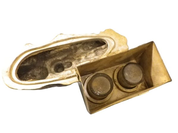 Imperial  Japanese Navy Inkwell.jpg