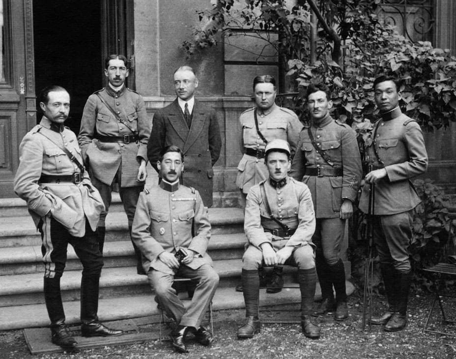 In front of the  headquarters of the 21st aviation regiment.jpg