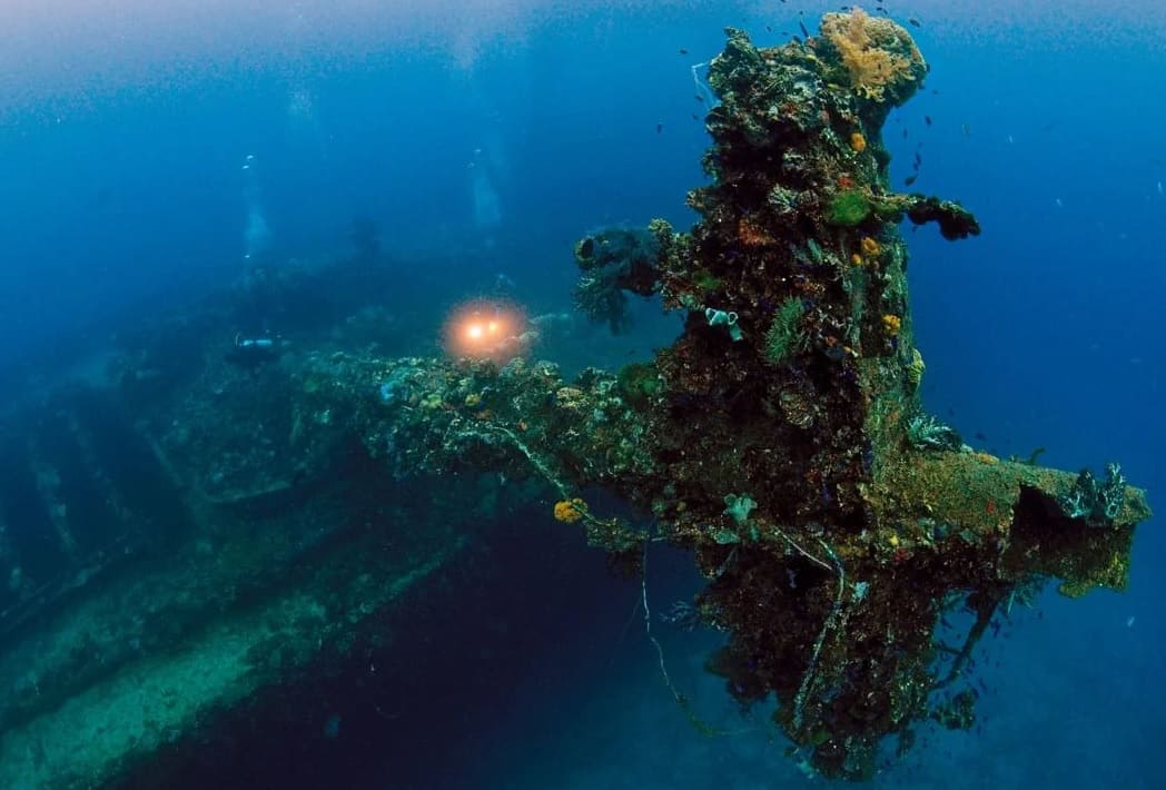 Inside the Fujikawa Maru wreck.jpg