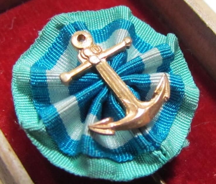 Japan Seafarers Relief Association Male Version of  Regular Member Badge.jpg