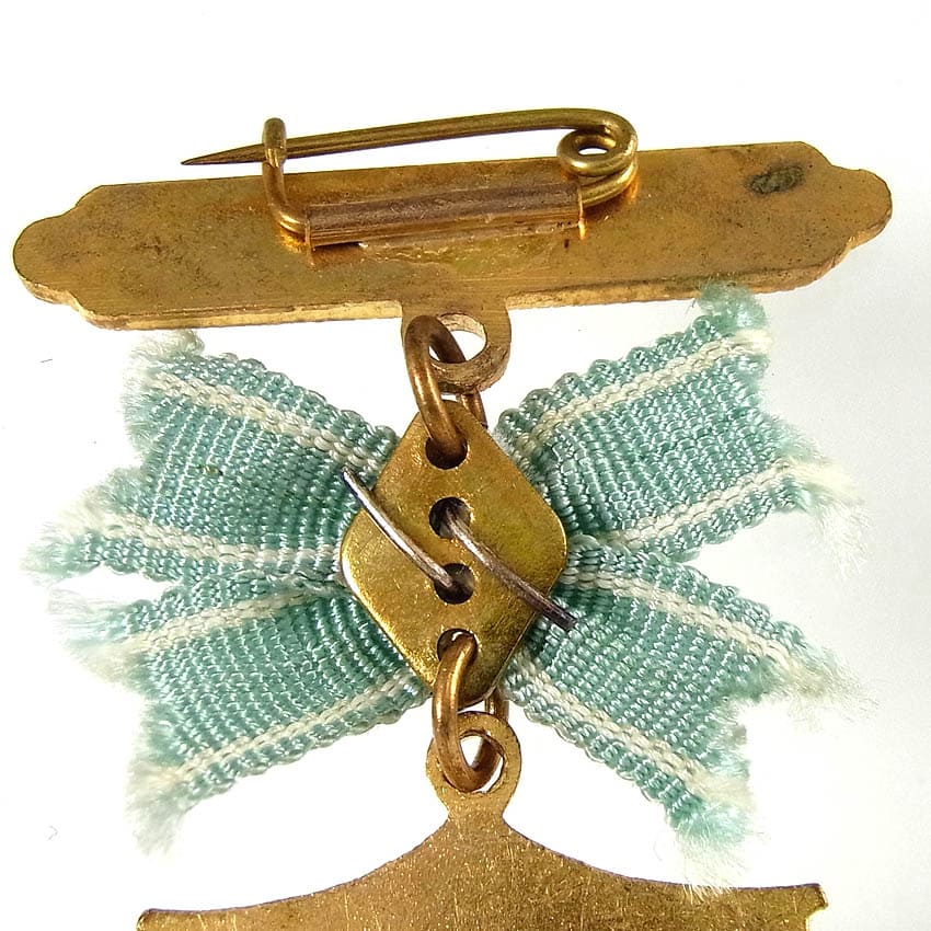 Japan Seafarers Relief  Association Male Version of Special Lifetime  Member Badge.jpg