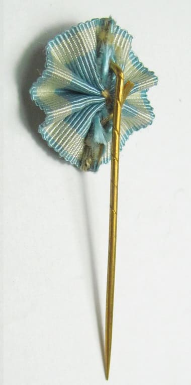 Japan Seafarers Relief Association  Miniature Membership  Pin.jpg